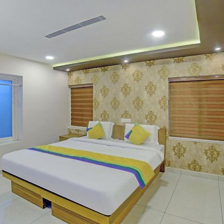 Treebo Trip Majestic Inn Thampanoor Thiruvananthapuram Zewnętrze zdjęcie