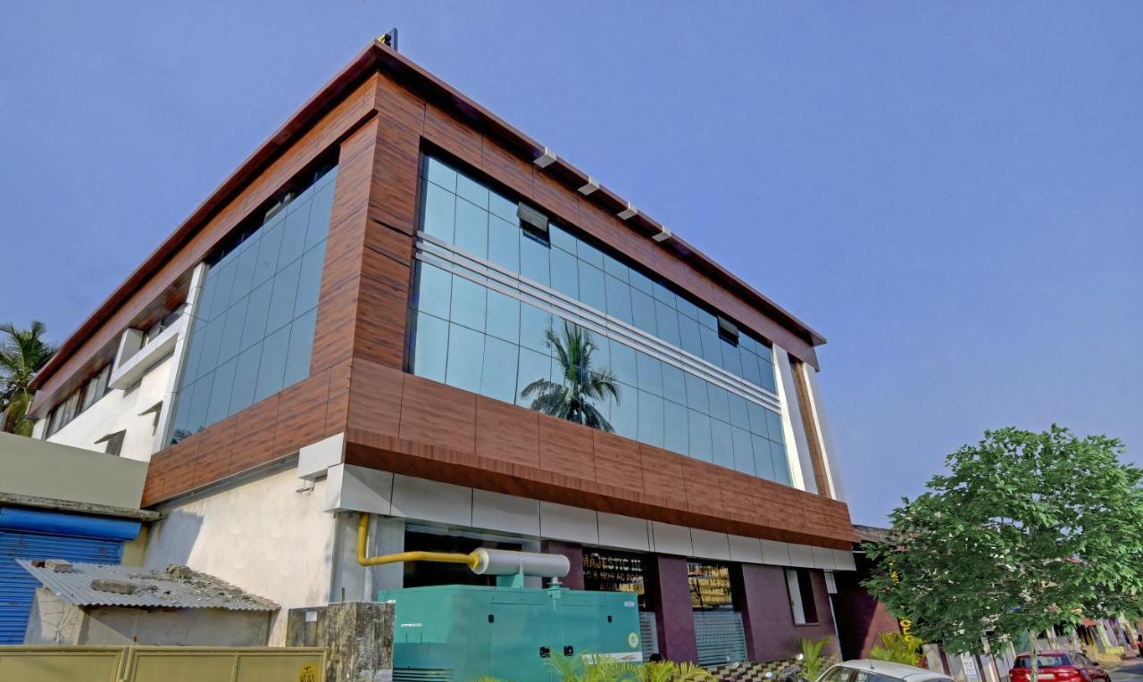 Treebo Trip Majestic Inn Thampanoor Thiruvananthapuram Zewnętrze zdjęcie