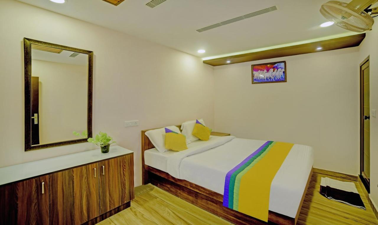 Treebo Trip Majestic Inn Thampanoor Thiruvananthapuram Zewnętrze zdjęcie